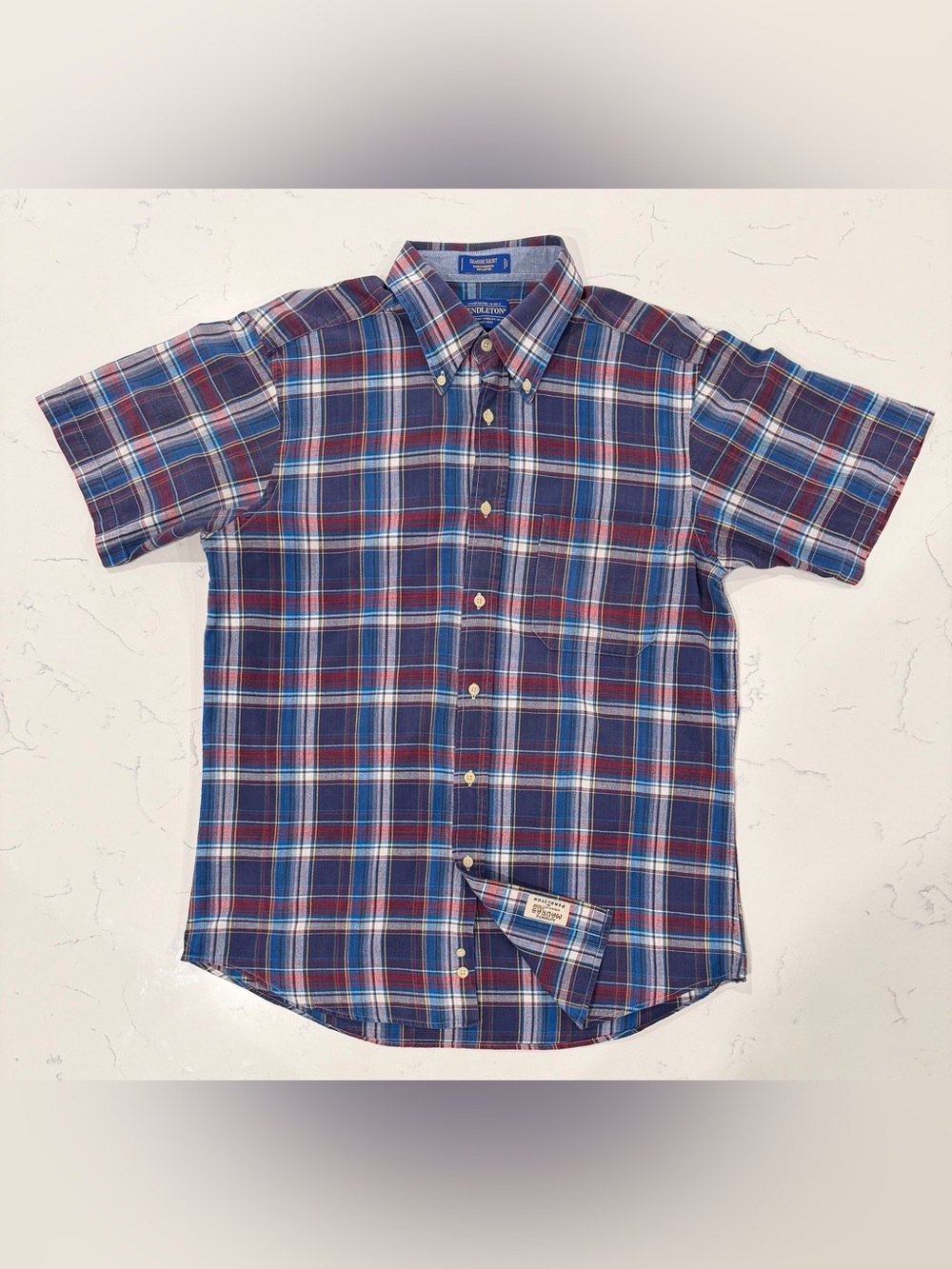 Pendleton Seaside Men’s Blue Red Plaid Short Sleeve Button-Down Shirt Large